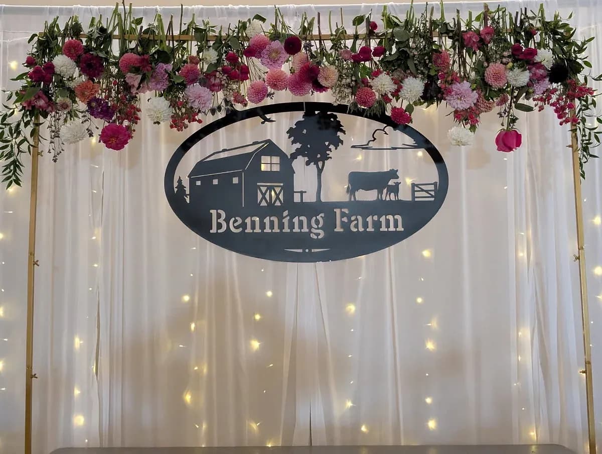 From concrete to colourful: a floral-filled glow-up in Hampton, Iowa — photographed by Something Blue