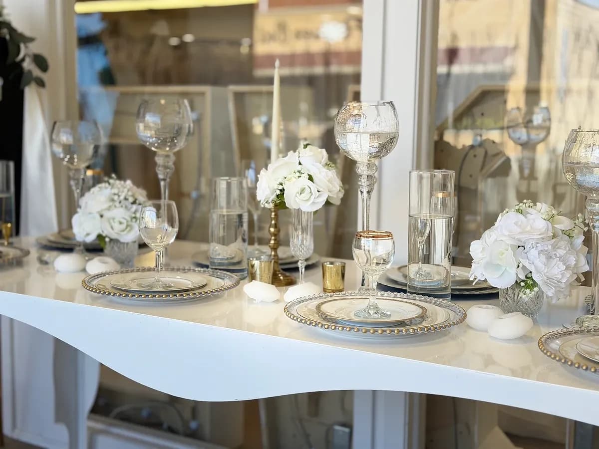 What actually happens during a décor consultation — photographed by Something Blue